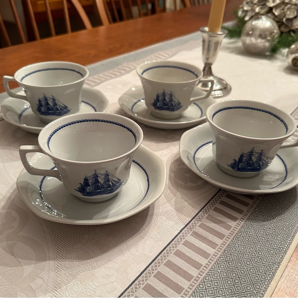 Wedgwood American Clipper Coffee/Tea Cups and Saucers (4) - Picture 2 of 3